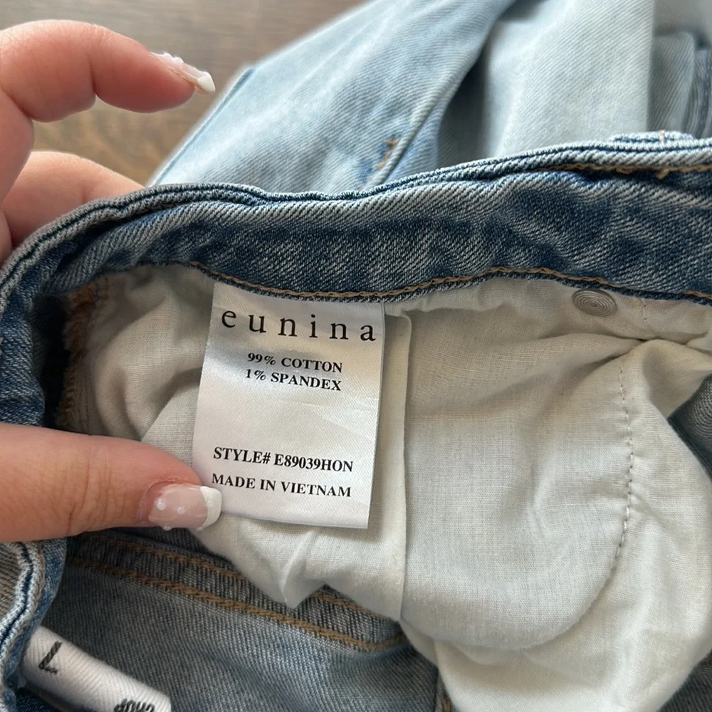 Eunina - Light Was Ripped Jeans - Picture 7 of 8